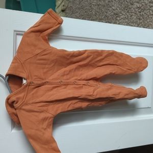 Kate Quinn Hooded Footies